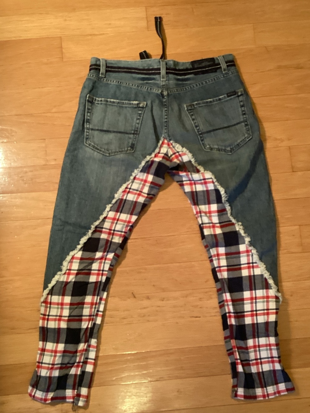 Levi Plaid-Panel Skinny Signiture Jeans in Blue Denim - Picture 3 of 5
